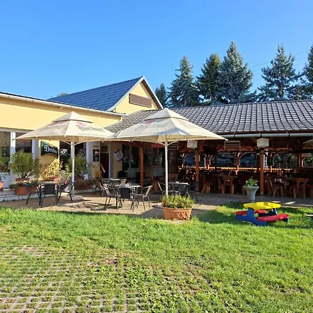 Grill Terasz Etterem Es Szallashely Mezőkövesd