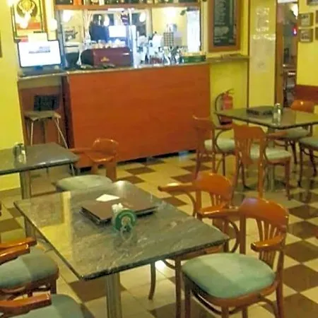 Bed & Breakfast Grill Terasz étterem és 3*