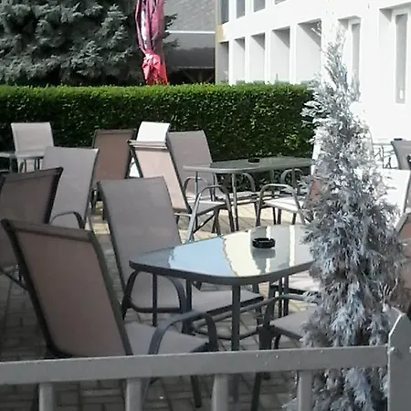 Grill Terasz Etterem Es Szallashely * Mezokovesd