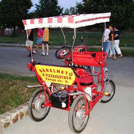 Grill Terasz Etterem Es Szallashely * Mezokovesd
