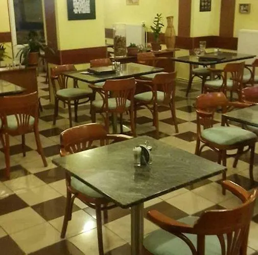 Grill Terasz Etterem Es Szallashely 3* Mezőkövesd